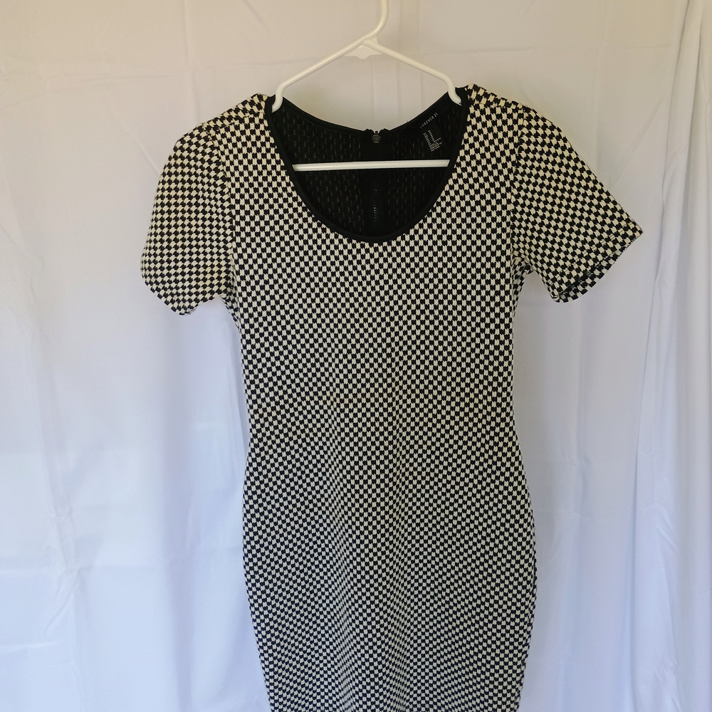 Forever 21 Black and White Checkered Midi Dress